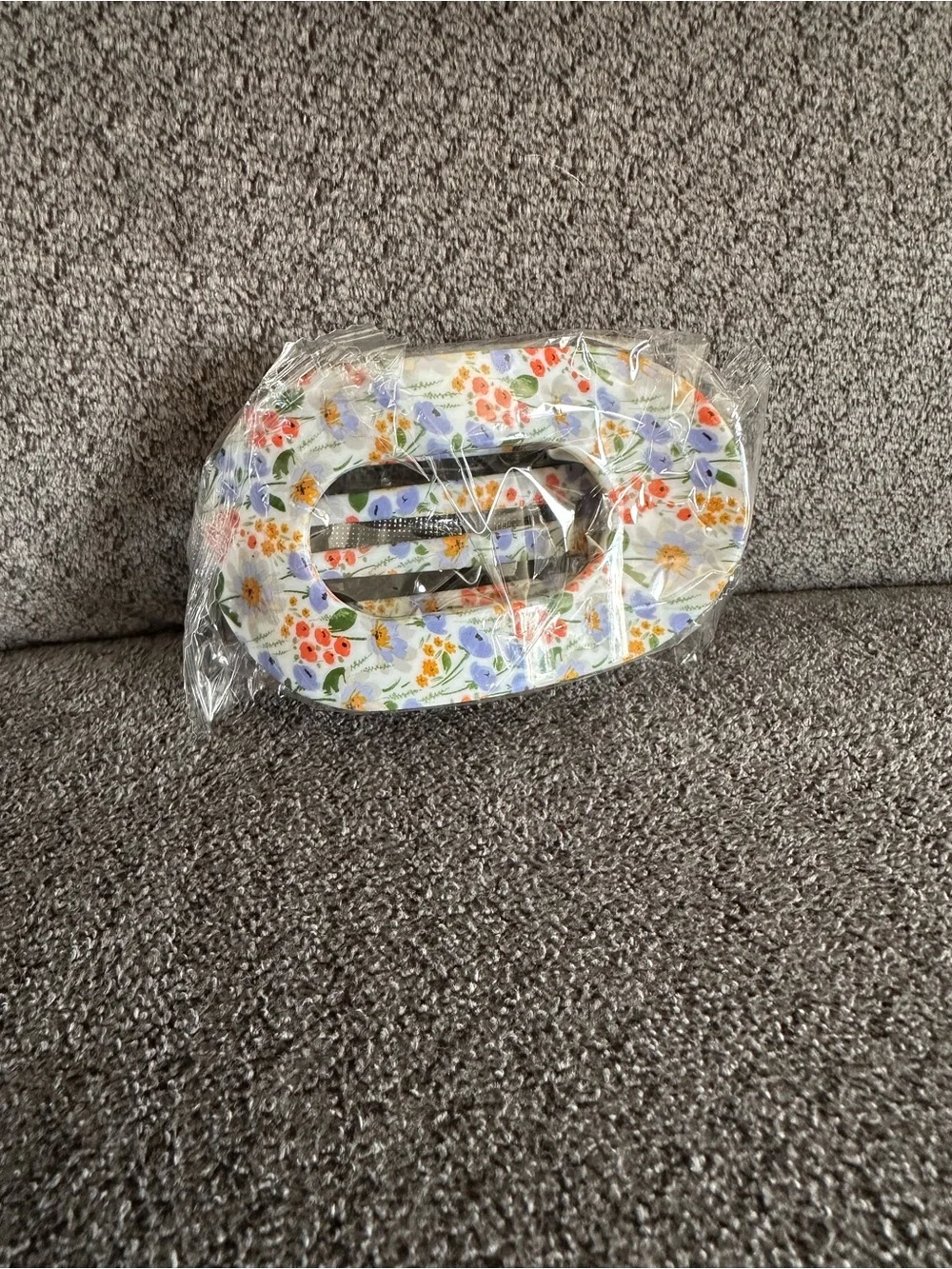 New Floral Lay Flat Clip!!